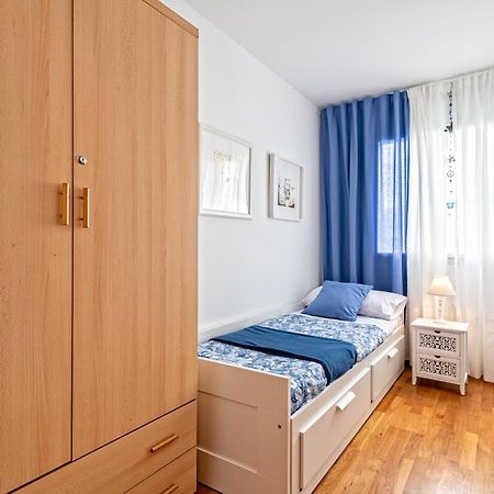Calido Apartamento Con Piscina En Barcelona Ріпульєт Екстер'єр фото