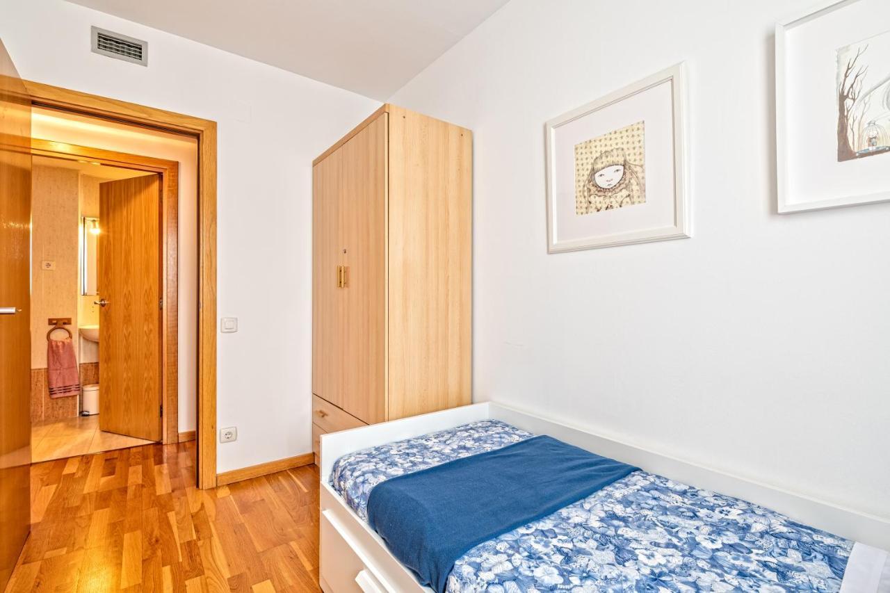 Calido Apartamento Con Piscina En Barcelona Ріпульєт Екстер'єр фото
